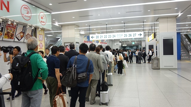 東海道新幹線立ち往生に遭遇する！！_f0146587_11273315.jpg