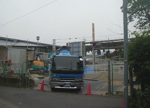 ●嵐山駅前の変化、その４６３（脇道沿いの空地）_d0053294_00341357.jpg