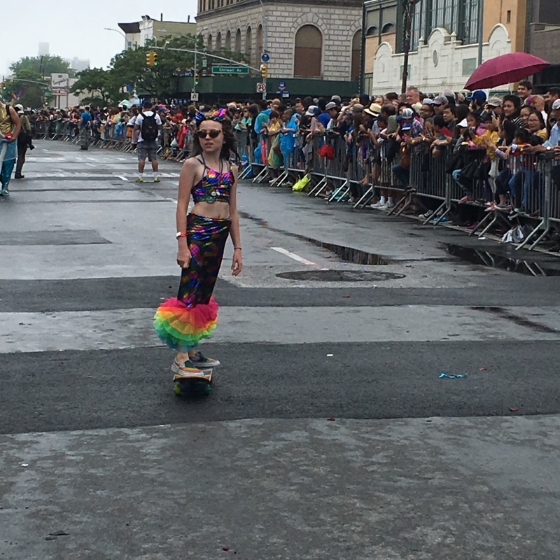 Dancing Between Raindrops at the Mermaid Parade in Coney Island _b0357502_01024420.jpg