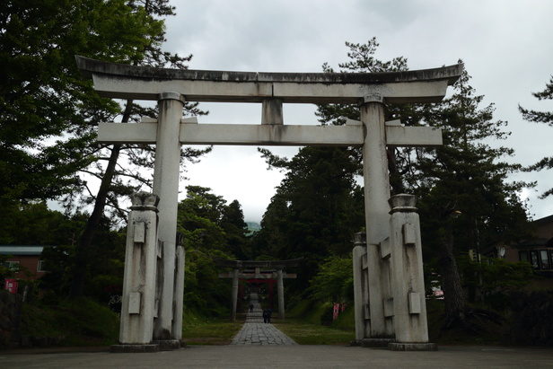 旅先にて参拝　-岩木山神社-_d0181314_22533045.jpg