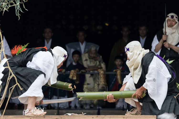 鞍馬寺「竹伐り会式」_e0051888_2110450.jpg