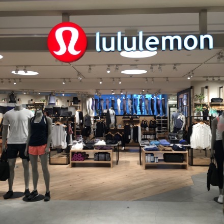 スコットランドのlululemonとSweaty Betty　　Edinburgh_a0199262_21560414.jpg