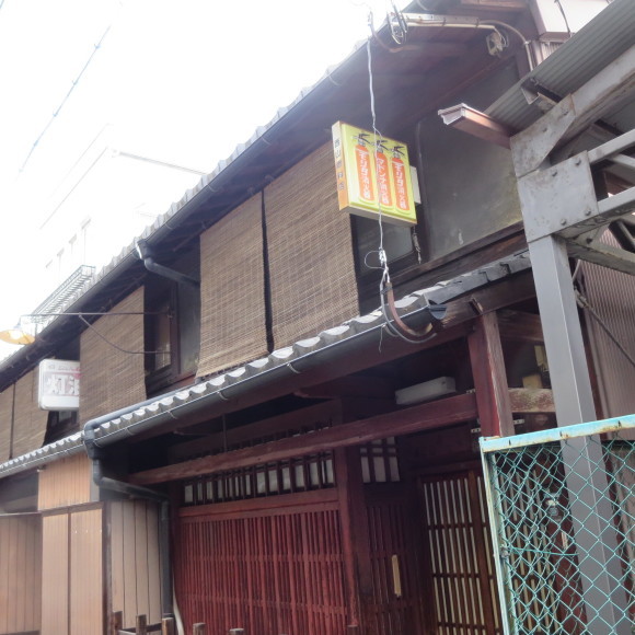 アンリカルティエブレッソン展に行くのにわざわざ遠くの駅から歩いたよという記事 8_c0001670_16543200.jpg
