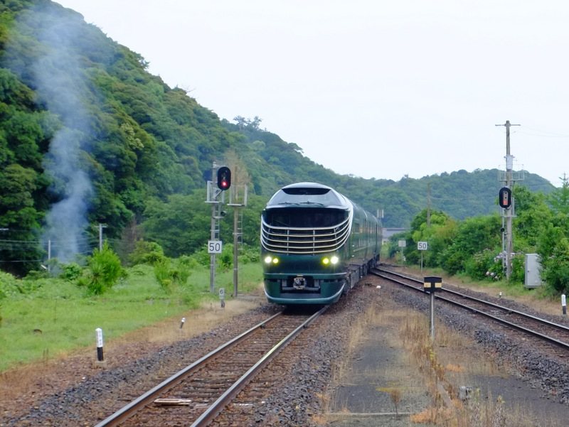 「豪華寝台列車！TWILIGHT EXPRESS 瑞風（みずかぜ） MIZUKAZE」_a0000029_21455917.jpg