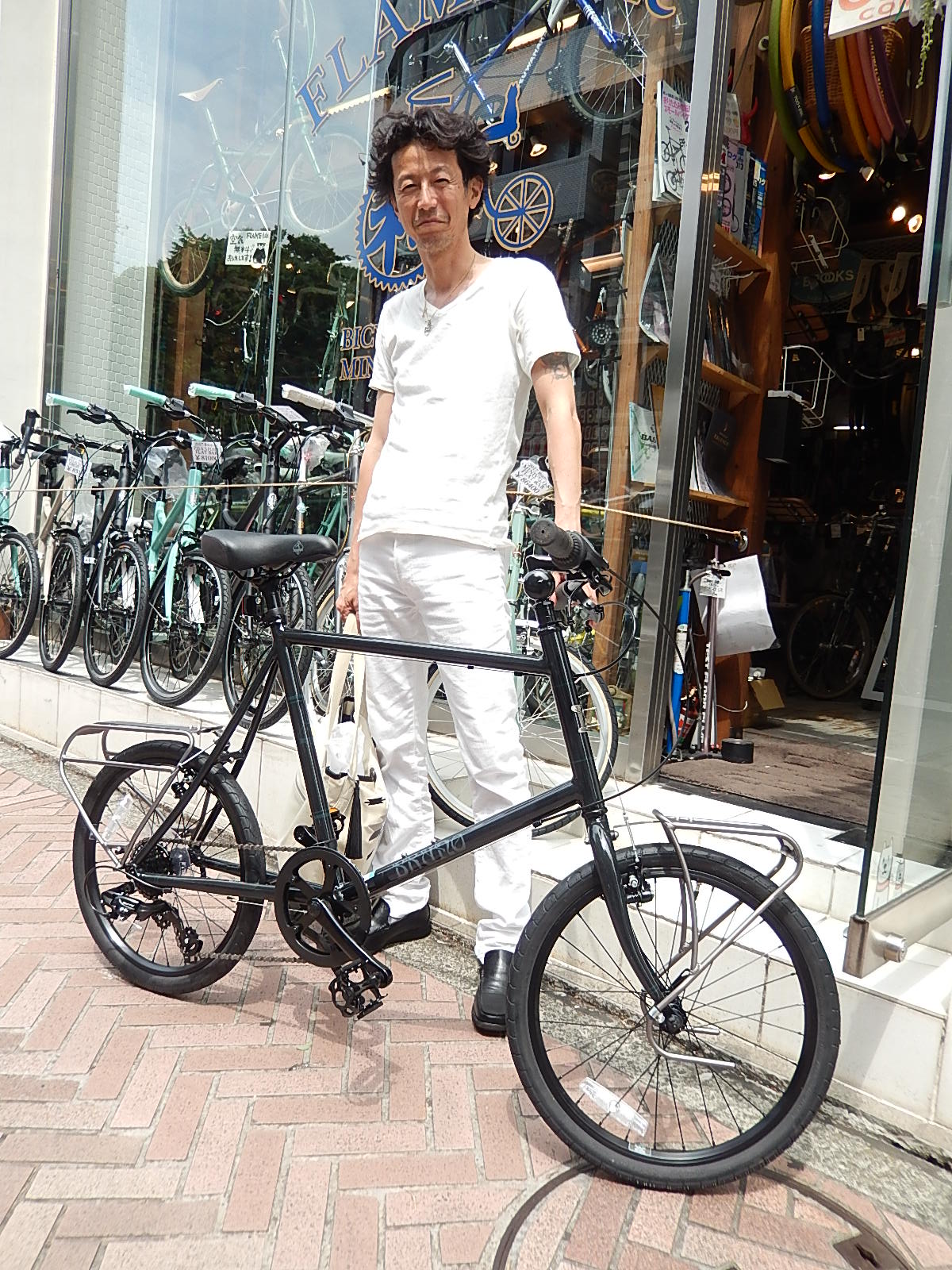 6月26日 渋谷 原宿 の自転車屋 FLAME bike前です_e0188759_19302298.jpg