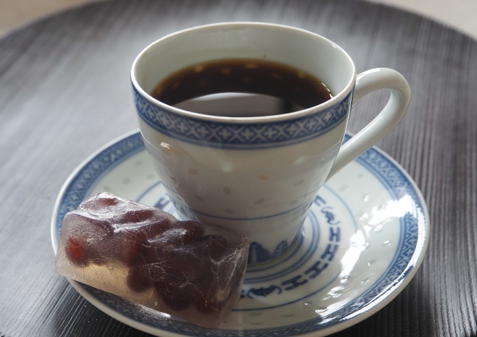 コーヒーとお菓子で一休み_e0148373_22194688.jpg