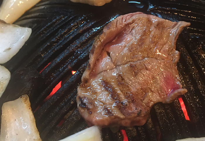 札幌ジンギスカンのうまい店!「だるま」は1時間並んでも行く価値あり!食べログ3.5以上の店_e0171573_21113129.jpg