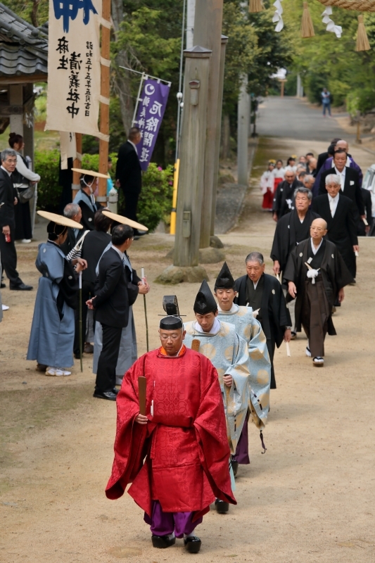 彌美神社の王の舞　前篇_c0196076_21142590.jpg