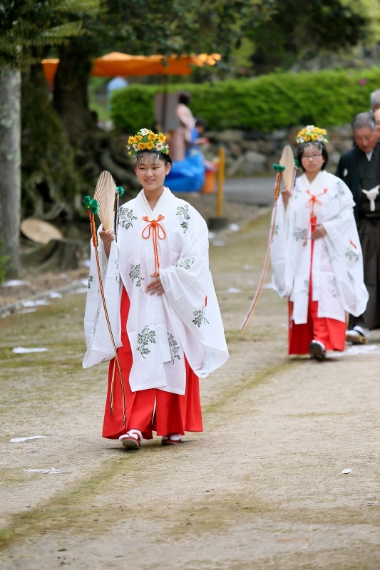 彌美神社の王の舞　前篇_c0196076_21142768.jpg