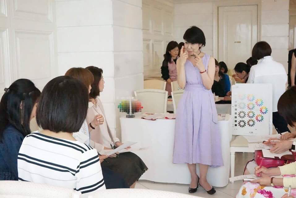 ベースカラーでイメージを変える_f0249610_22405319.jpg
