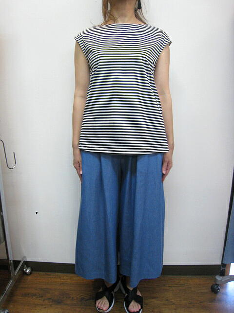 クロッシェ（ ｃｌｏｃｈｅ ）２ＷＡＹボーダーサイドスリットＴシャツ　ＯＦＦＷＨＩＴＥ_a0089359_1135156.jpg