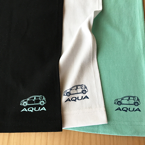 <さんかくまど の 夏 T vol.3> TOYOTA AQUA_a0044064_01580271.jpg