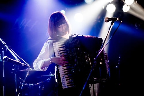 e0200121_06235.jpg