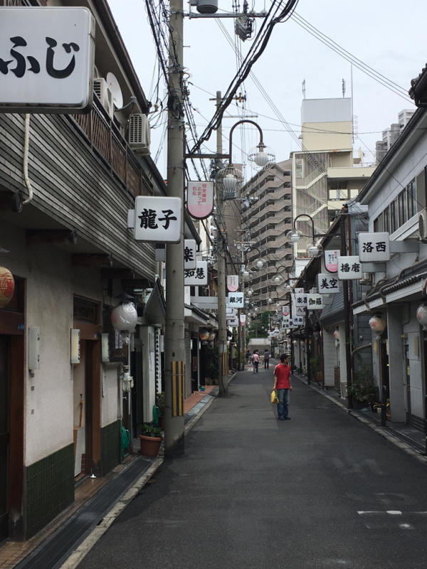 大阪プチトリップ 新地編 豚骨魂のno豚骨nolife ザクとは違うのだよ ザクとわ 笑