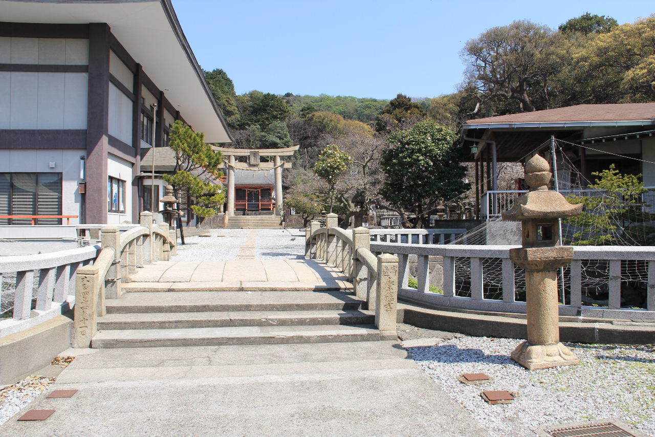 【早吸日女神社】　神日本磐余彦尊（神武天皇）の東征ゆかりの地_c0011649_22340834.jpg