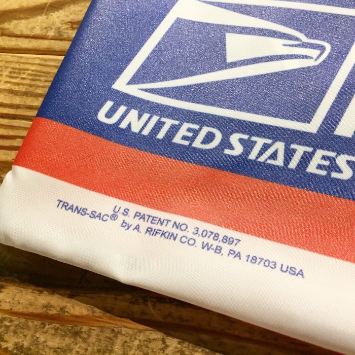 \"郵便局員さんのバッグ -USPS Mail Bag- \"_b0121563_15391015.jpg