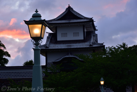 金沢城のライトアップ夜景_b0155692_2158054.jpg