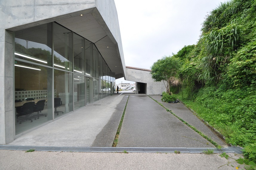 沖縄の建築を巡る旅 その2 アトリエ バウ 1級建築士事務所 ちょっと気になる家づくり 松山市 愛媛 建築家 沖縄の建築を巡る旅 その2 アトリエ バウ 1級建築士事務所 ちょっと気になる家づくり 松山市 愛媛 建築家