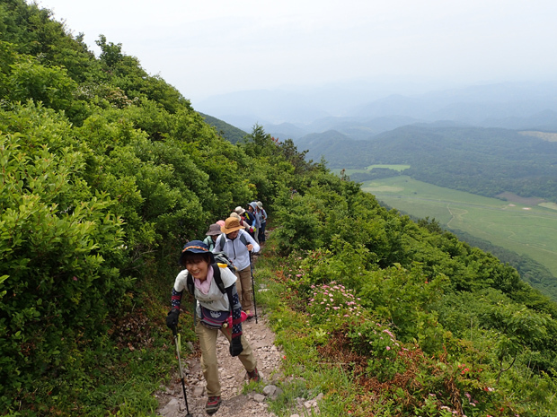 西の原から男三瓶山①_f0214649_03491904.jpg