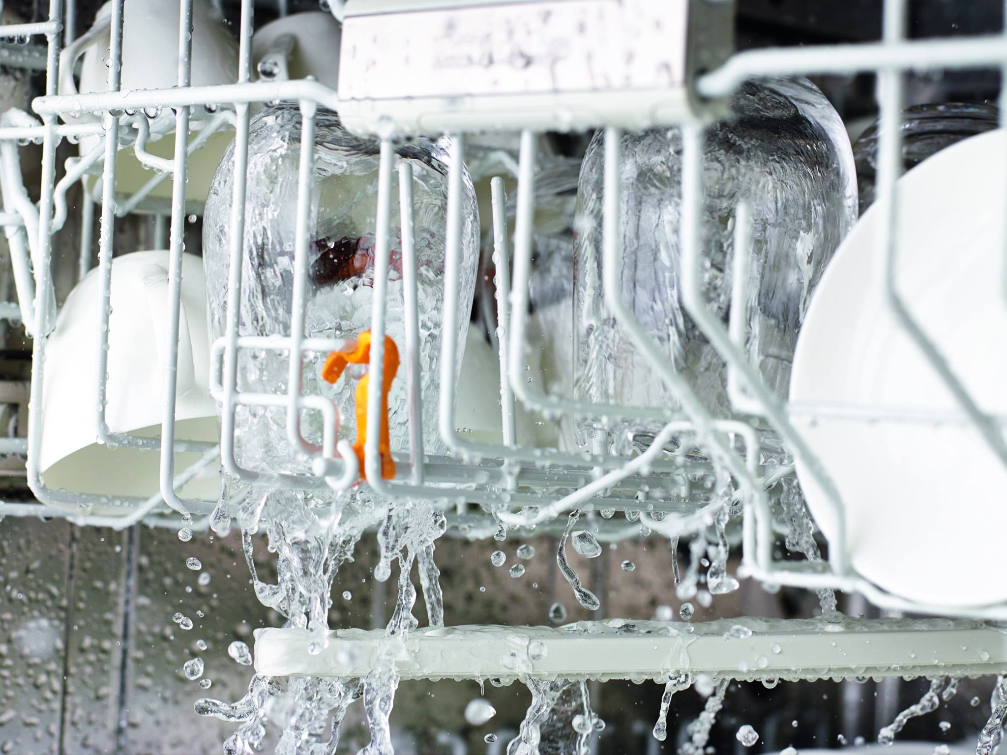 ★1回の食器洗いで使用する水量は、これだけ違う!_c0156359_10514224.jpg