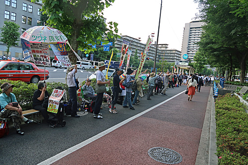 都議選スタート！　原発反対　アベ退陣_a0188487_2358221.jpg