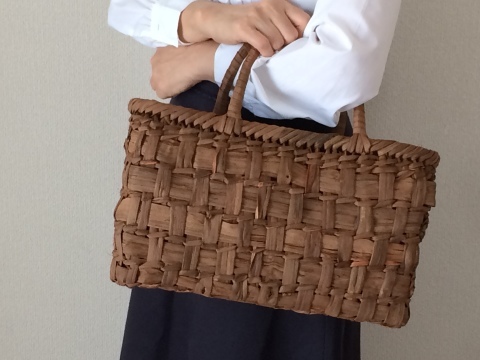 3周年記念セール 山葡萄、くるみ、あけびの手提げバッグ : 秋田 蕗だより