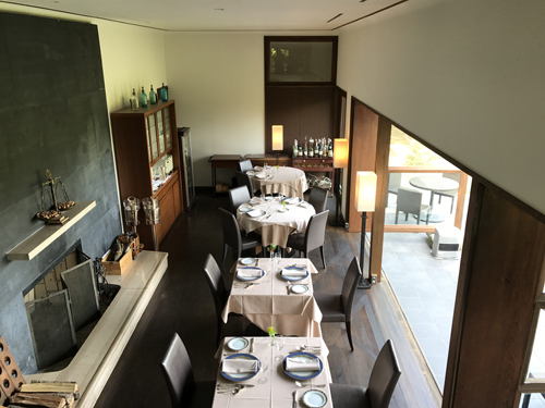 坂倉準三さん設計「飯箸邸」現：ドメイヌ・ドゥ・ミクニ_b0014003_10473123.jpg
