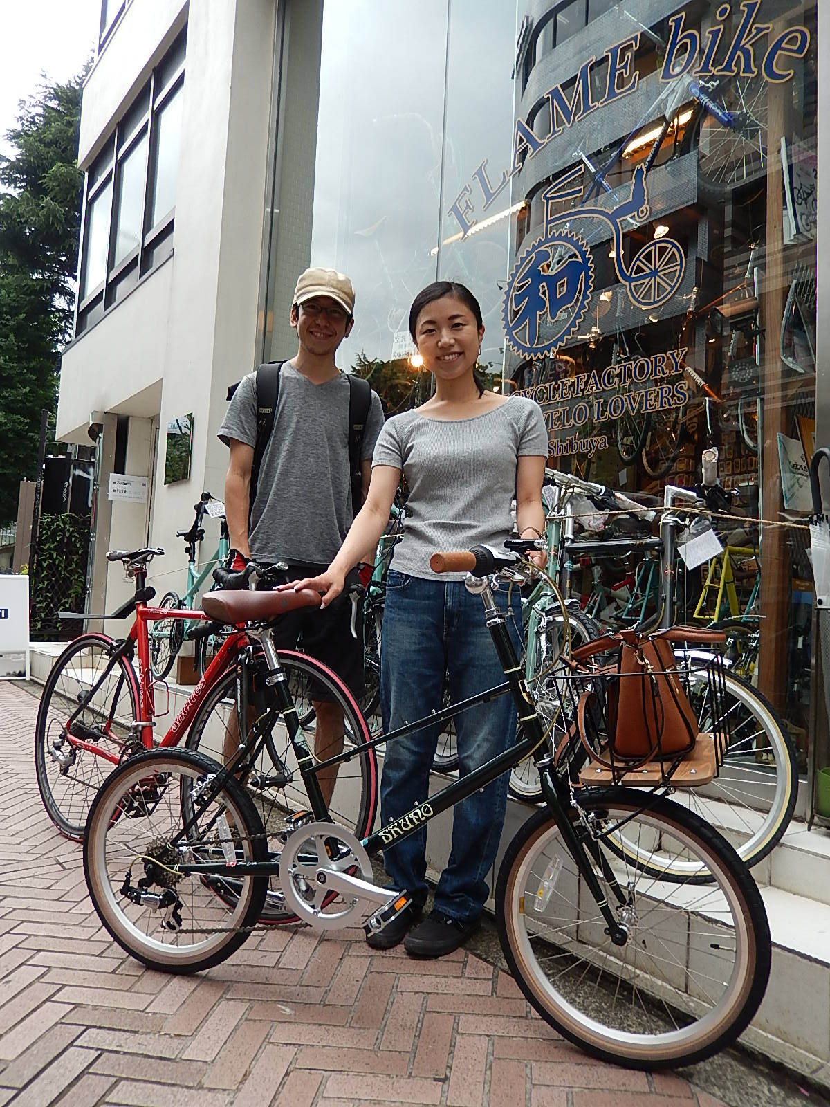 7月1日 渋谷 原宿 の自転車屋 FLAME bike前です_e0188759_2023362.jpg