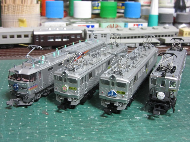 ラウンドハウス・EF10 24(関門タイプ) : 赤い電車は臼い線 ラウンドハウス・EF10 24(関門タイプ) : 赤い電車は臼い線