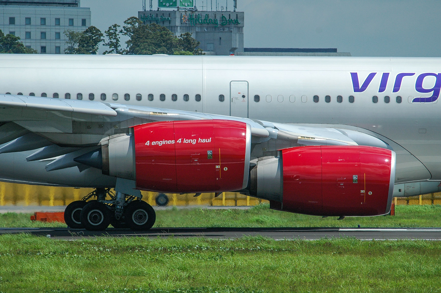 Airbus A340-600 / G-VSSH_d0226909_1821613.jpg