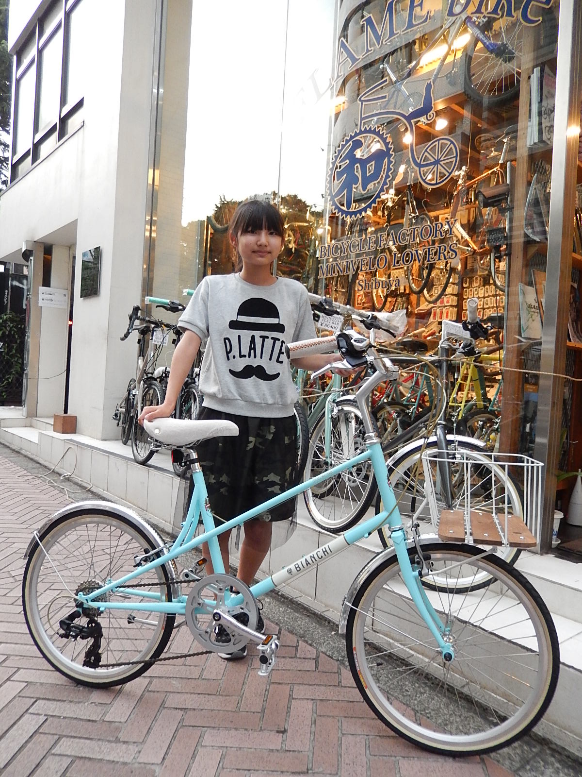 7月2日　渋谷　原宿　の自転車屋　FLAME bike前です_e0188759_19514132.jpg