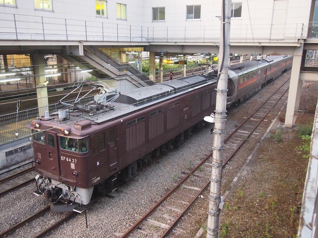 信州カシオペア紀行、今年は猿橋駅にて_b0291581_16504891.jpg