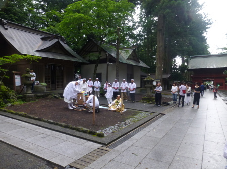 ウォーキングシリーズ　第12回富士山一周ドリームウォーク　東口本宮富士浅間神社で『釜鳴り』神事に出会う_b0011584_06352634.jpg