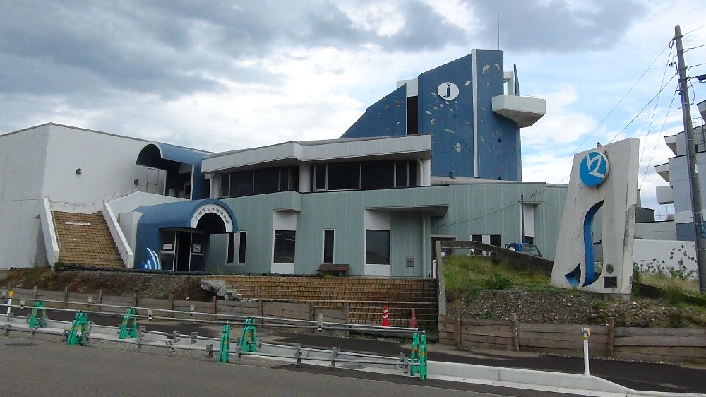 間もなく取り壊される旧水族館！_e0065084_17563756.jpg