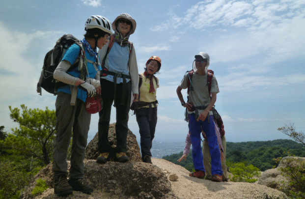 ☆ アルプス縦走訓練① “ 芦屋地獄谷、荒地山周辺の岩場歩行 ”：７月２日（日）_e0371039_1934429.gif