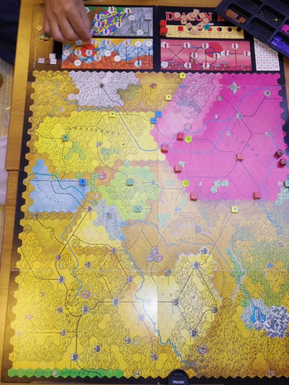 Ysga 七月例会の様子その2 おねがいジャ イール 死なないで 次ターン ジャ イール 死す Chaosium Ah Hj ドラゴン パス Dragon Pass ysga 例会報告 Ysga 七月例会の様子その2 おねがいジャ イール 死なないで 次ターン ジャ イール 死す Chaosium Ah Hj ドラゴン パス Dragon Pass ysga 例会報告