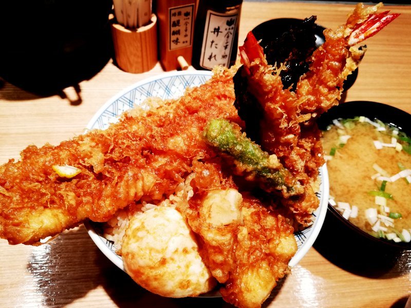 日本橋天丼 金子半之助の天丼（松）大盛り＠東京都千代田区_e0037849_19180257.jpg