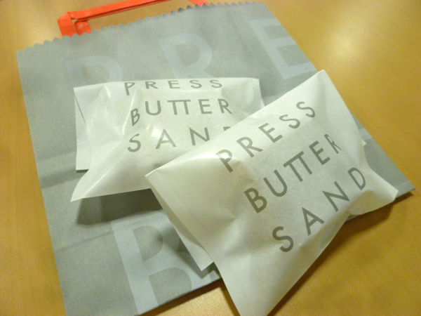 バターサンド専門店 PRESS BUTTER SAND（プレスバターサンド）東京駅店_c0152767_20425547.jpg