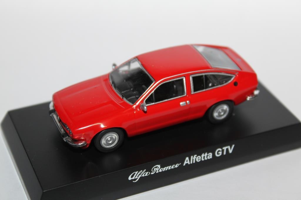 1/64 Kyosho Alfa Romeo Alfetta GTV_b0285587_05284454.jpg