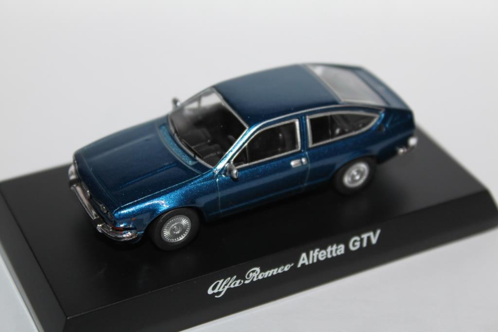 1/64 Kyosho Alfa Romeo Alfetta GTV_b0285587_05290160.jpg