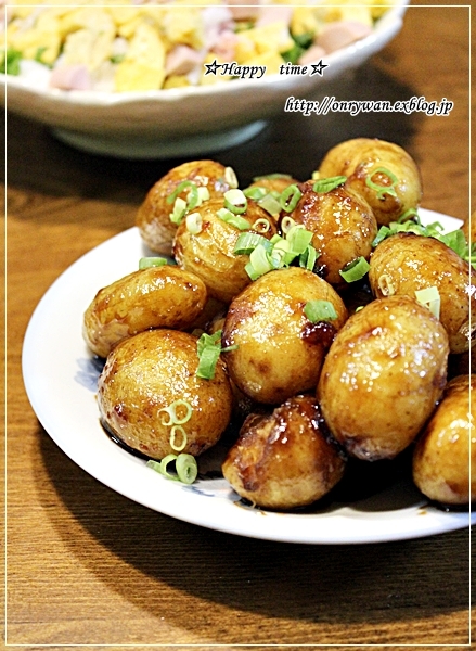 レモン風味のチキンソテー弁当と新小ジャガの醤油煮とわんこ♪_f0348032_17422776.jpg