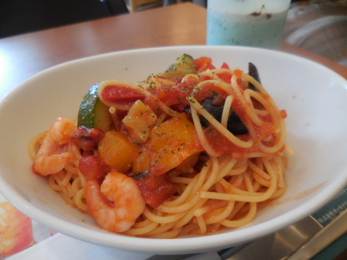 暑い日は 冷製メニューにかぎります カフェドクリエでランチしました ラベンダー色のカフェ Time