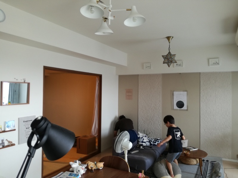 壁紙リフォーム！【リビング、トイレ編】_f0370138_13473034.jpg