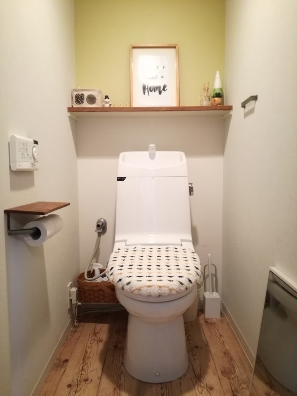 壁紙リフォーム！【リビング、トイレ編】_f0370138_13554046.jpg