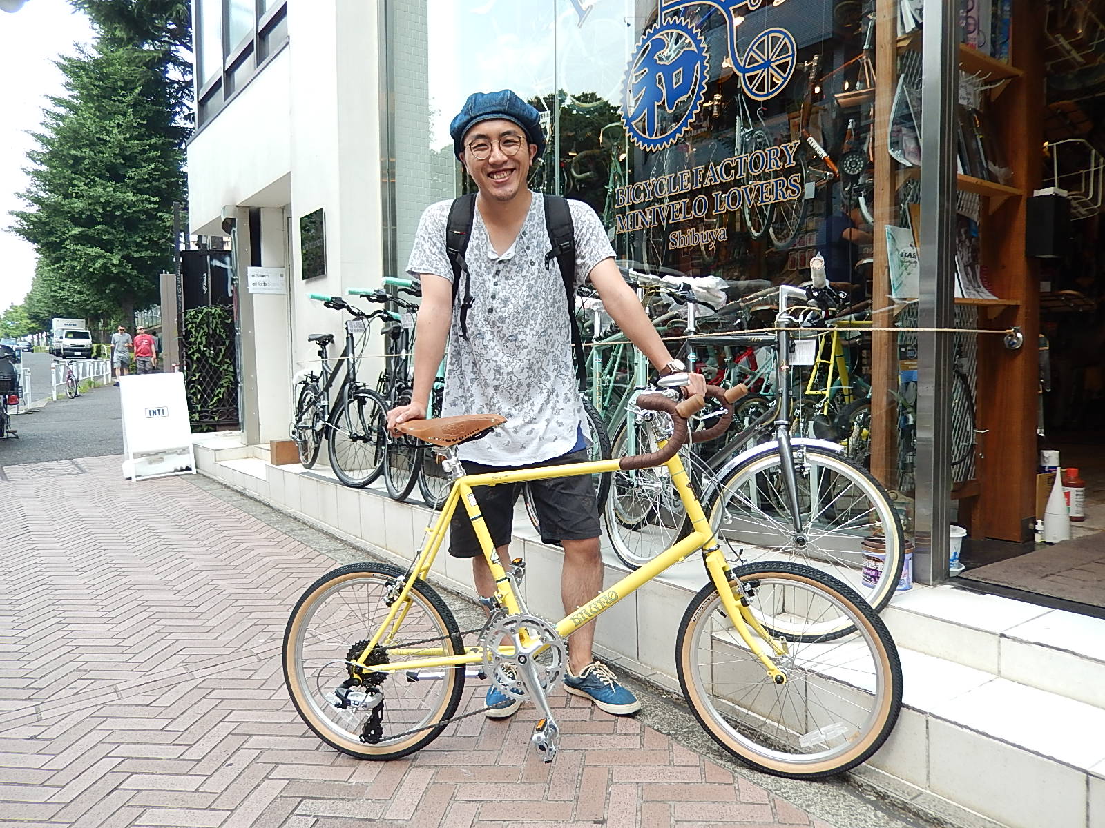 7月8日　渋谷　原宿　の自転車屋　FLAME bike前です_e0188759_1954135.jpg