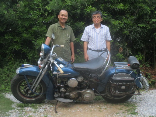 新たな陸王オーナー様 古いバイク陸王と 犬