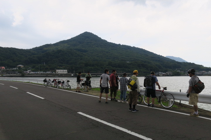 ラマルドボアで高松輪行サイクリング_c0132901_18204599.jpg