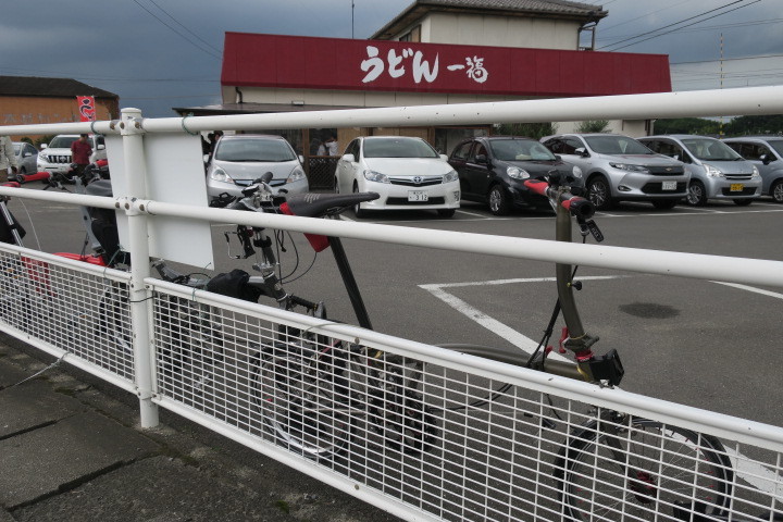 ラマルドボアで高松輪行サイクリング_c0132901_18254512.jpg
