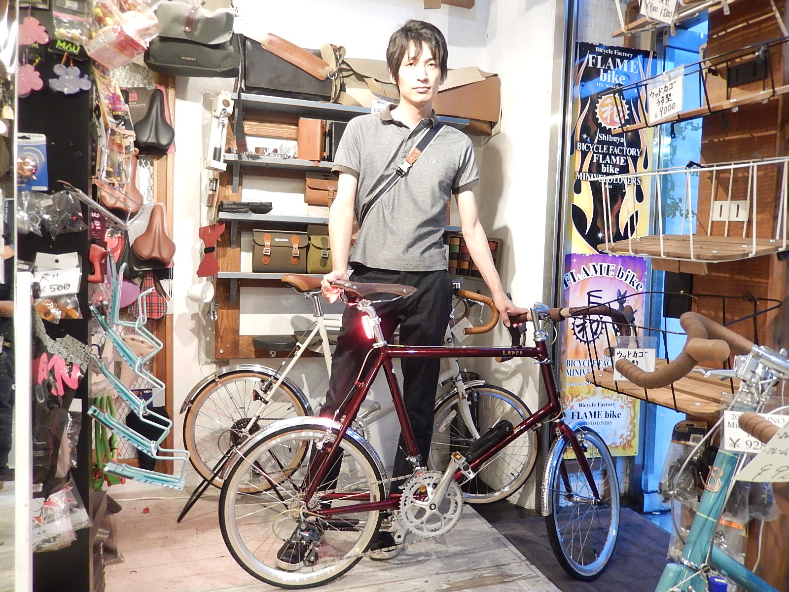 7月9日　渋谷　原宿　の自転車屋　FLAME bike前です_e0188759_19251569.jpg