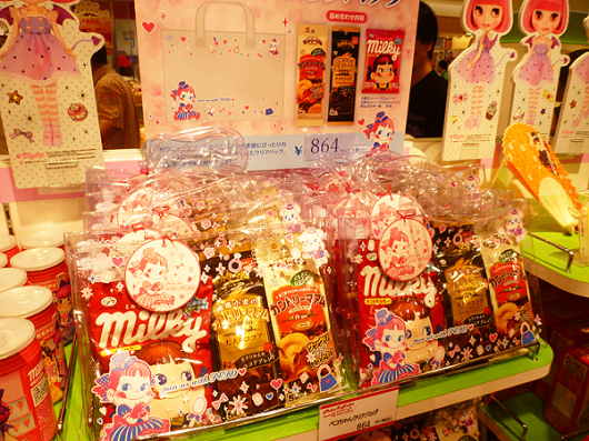 【東京駅情報】東京おかしランド・期間限定ペコラ×ブライス_c0152767_20525309.jpg